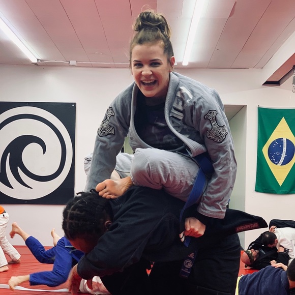 Meet your Posher, Meghan - Picture 7 of 7